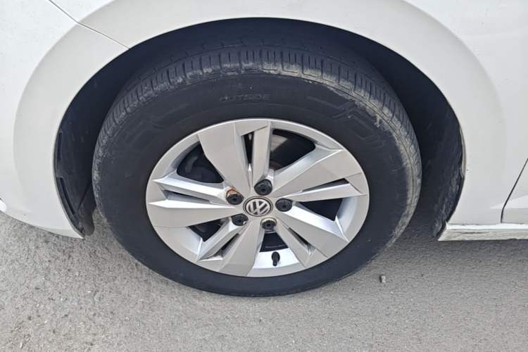 Used Volkswagen Polo 2019 Plus 1.5L Automatic Panoramic Enjoyment Edition Left Front Wheel Hub