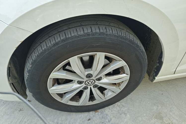 Used Volkswagen Polo 2019 Plus 1.5L Automatic Colorful Technology Edition Left Front Wheel Hub