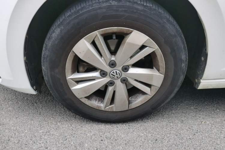 Used Volkswagen Polo 2019 Plus 1.5L Automatic Panoramic Enjoyment Edition Left Front Wheel Hub
