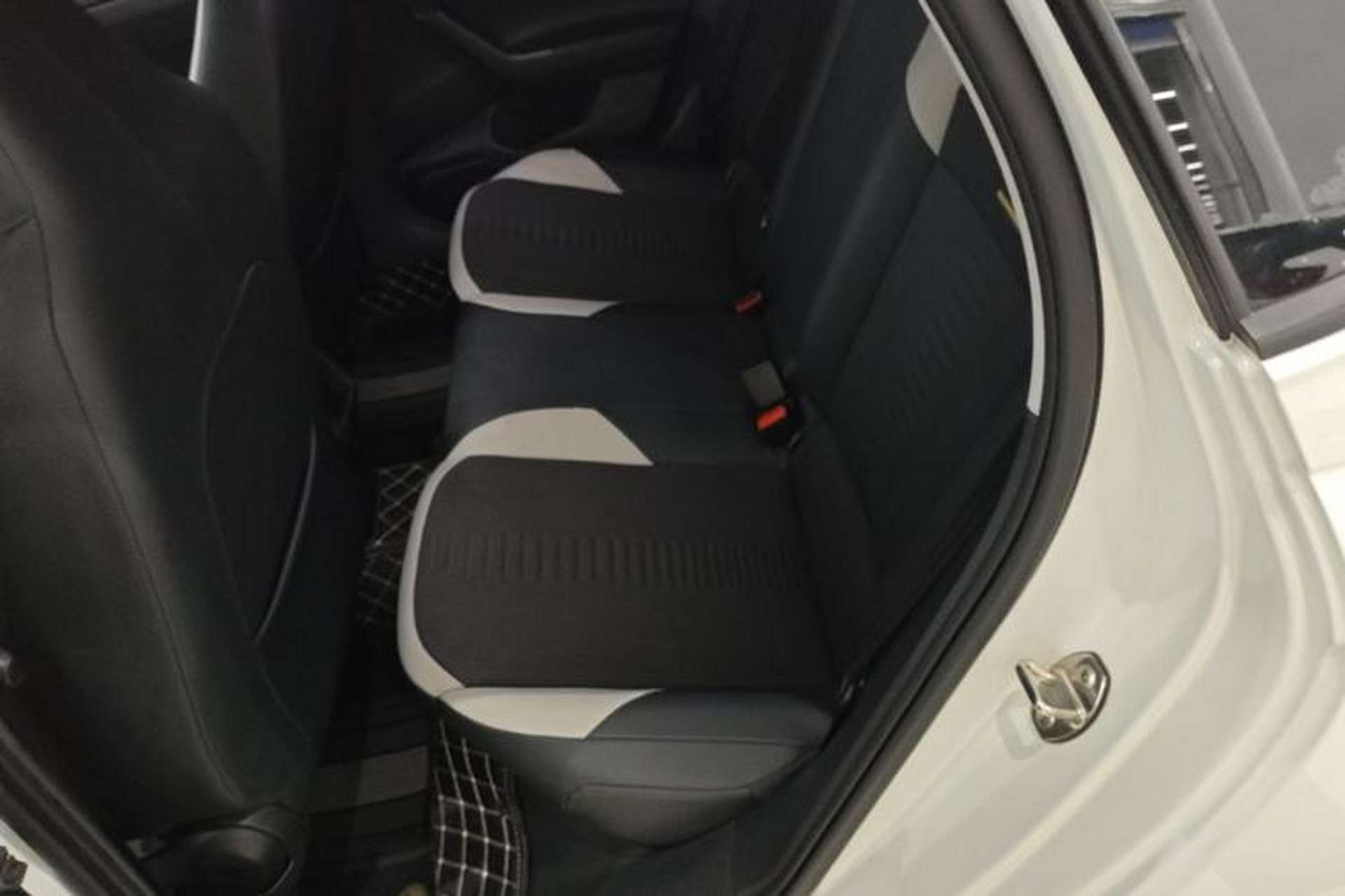 Used Volkswagen Polo 2019 Plus 1.5L Automatic Colorful Technology Edition Left Rear Seat