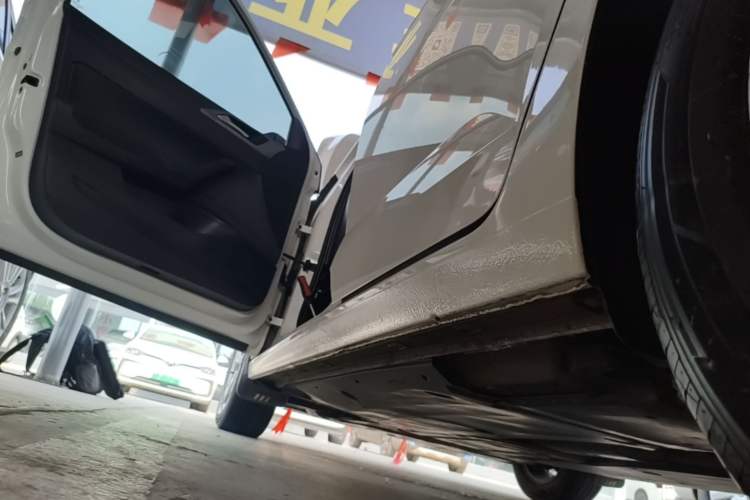 Used Volkswagen Polo 2019 Plus 1.5L Automatic Panoramic Enjoyment Edition Left Side Sill