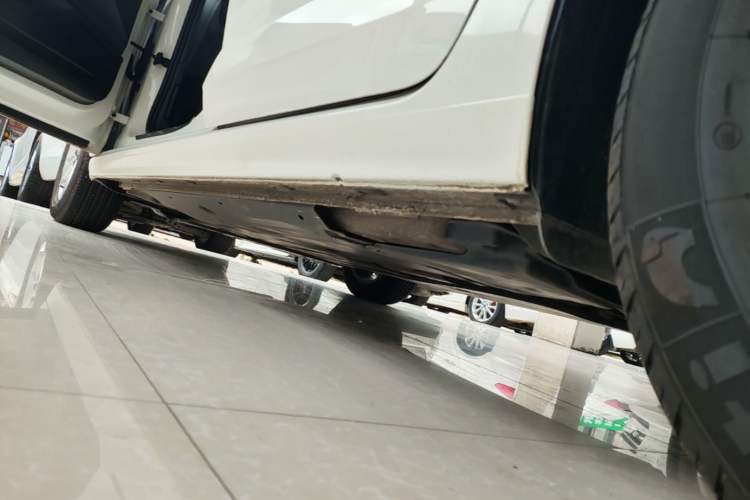 Used Volkswagen Polo 2019 Plus 1.5L Automatic Panoramic Enjoyment Edition Left Side Sill