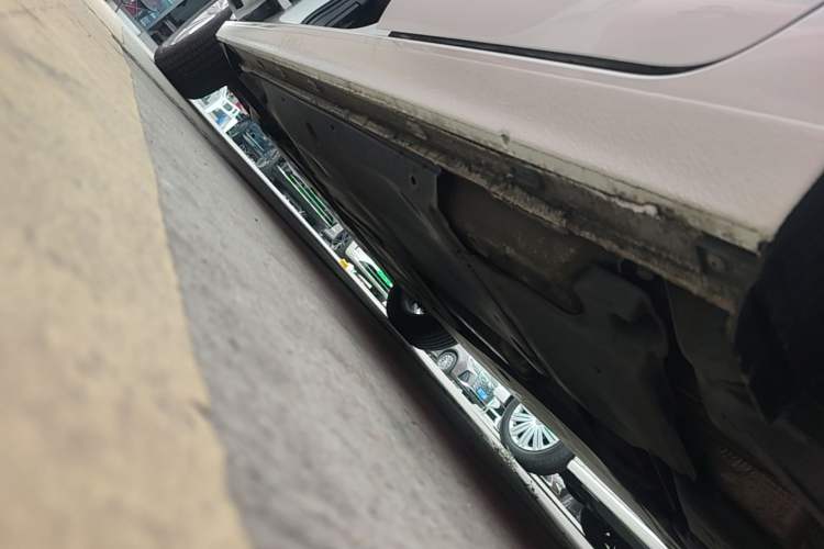 Used Volkswagen Polo 2019 Plus 1.5L Automatic Colorful Technology Edition Left Side Sill