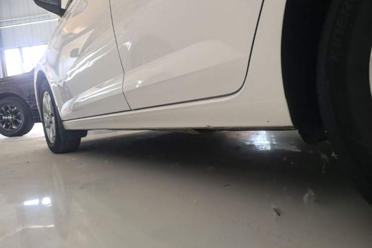 Used Volkswagen Polo 2019 Plus 1.5L Automatic Panoramic Enjoyment Edition Left Side Sill