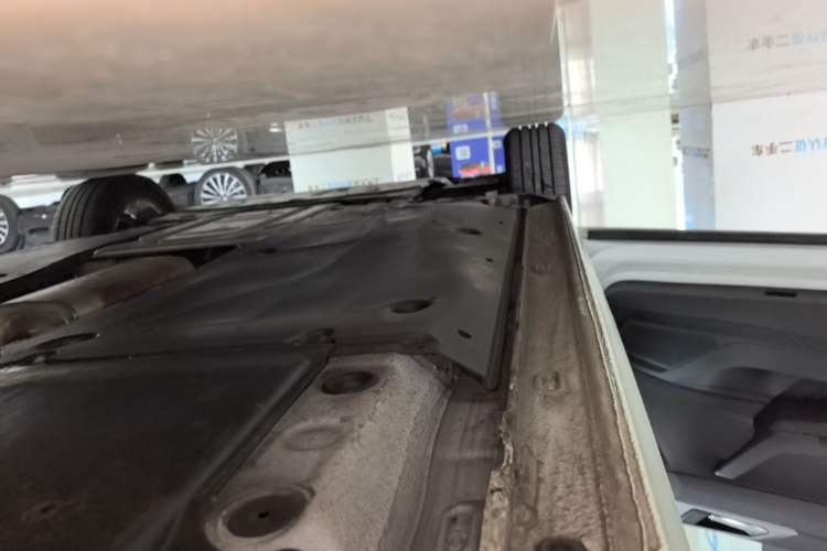 Used Volkswagen Polo 2019 Plus 1.5L Automatic Panoramic Enjoyment Edition Left Side Sill