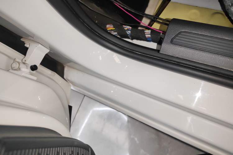 Used Volkswagen Polo 2019 Plus 1.5L Automatic Panoramic Enjoyment Edition Left Side Sill