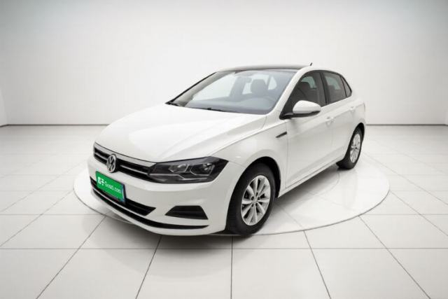 Ojetý Volkswagen Polo 2019 Plus 1.5L Automatic Colorful Technology Edition