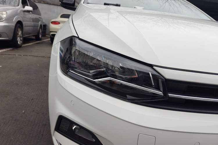 Used Volkswagen Polo 2019 Plus 1.5L Automatic Beats Trendy Cool Edition Right Front Headlight