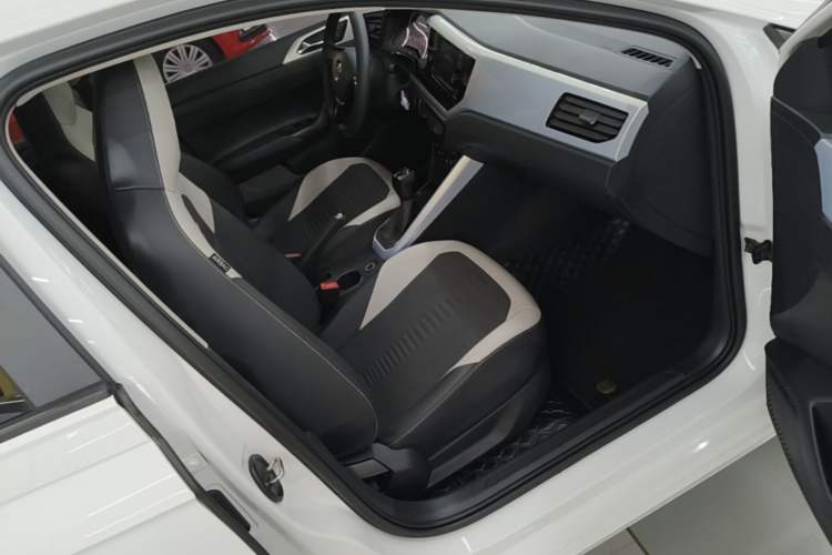 Used Volkswagen Polo 2019 Plus 1.5L Automatic Colorful Technology Edition Right Front Seat