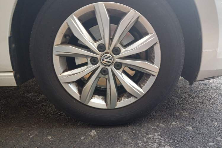 Used Volkswagen Polo 2019 Plus 1.5L Automatic Colorful Technology Edition Right Front Wheel Hub