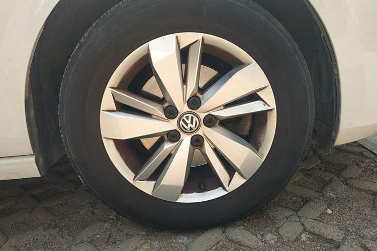 Used Volkswagen Polo 2019 Plus 1.5L Automatic Panoramic Enjoyment Edition Right Front Wheel Hub