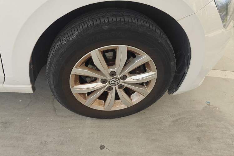 Used Volkswagen Polo 2019 Plus 1.5L Automatic Colorful Technology Edition Right Front Wheel Hub