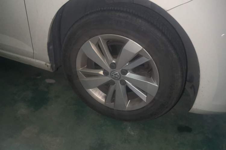 Used Volkswagen Polo 2019 Plus 1.5L Automatic Panoramic Enjoyment Edition Right Front Wheel Hub