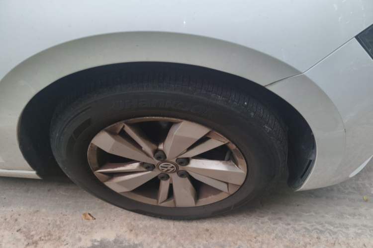 Used Volkswagen Polo 2019 Plus 1.5L Automatic Panoramic Enjoyment Edition Right Front Wheel Hub