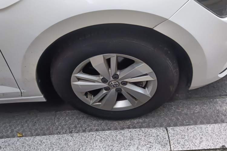 Used Volkswagen Polo 2019 Plus 1.5L Automatic Panoramic Enjoyment Edition Right Front Wheel Hub