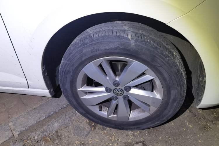 Used Volkswagen Polo 2019 Plus 1.5L Automatic Panoramic Enjoyment Edition Right Front Wheel Hub