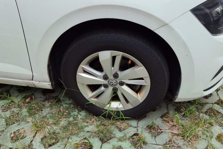 Used Volkswagen Polo 2019 Plus 1.5L Automatic Panoramic Enjoyment Edition Right Front Wheel Hub
