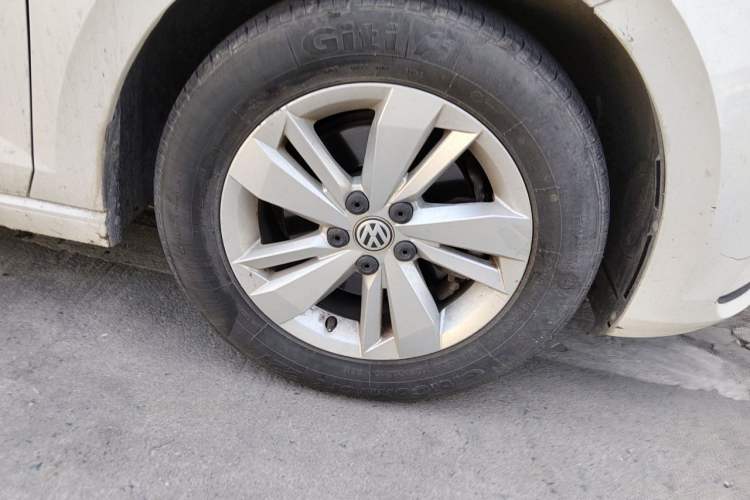 Used Volkswagen Polo 2019 Plus 1.5L Automatic Panoramic Enjoyment Edition Right Front Wheel Hub