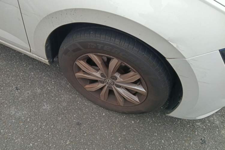 Used Volkswagen Polo 2019 Plus 1.5L Automatic Colorful Technology Edition Right Front Wheel Hub