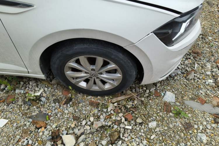 Used Volkswagen Polo 2019 Plus 1.5L Automatic Colorful Technology Edition Right Front Wheel Hub