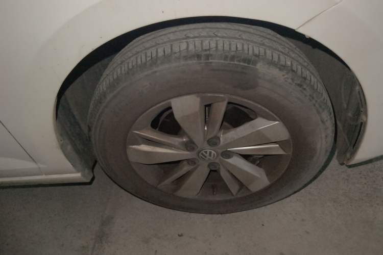 Used Volkswagen Polo 2019 Plus 1.5L Automatic Panoramic Enjoyment Edition Right Front Wheel Hub