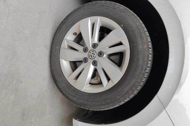 Used Volkswagen Polo 2019 Plus 1.5L Automatic Panoramic Enjoyment Edition Right Front Wheel Hub