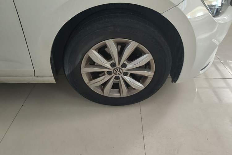 Used Volkswagen Polo 2019 Plus 1.5L Automatic Colorful Technology Edition Right Front Wheel Hub