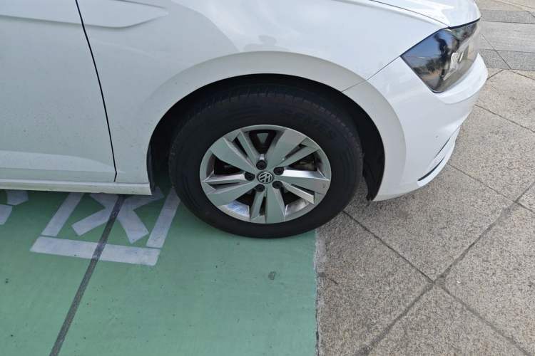 Used Volkswagen Polo 2019 Plus 1.5L Automatic Panoramic Enjoyment Edition Right Front Wheel Hub