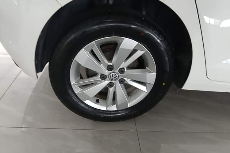 Used Volkswagen Polo 2019 Plus 1.5L Automatic Panoramic Enjoyment Edition Right Rear Wheel Hub