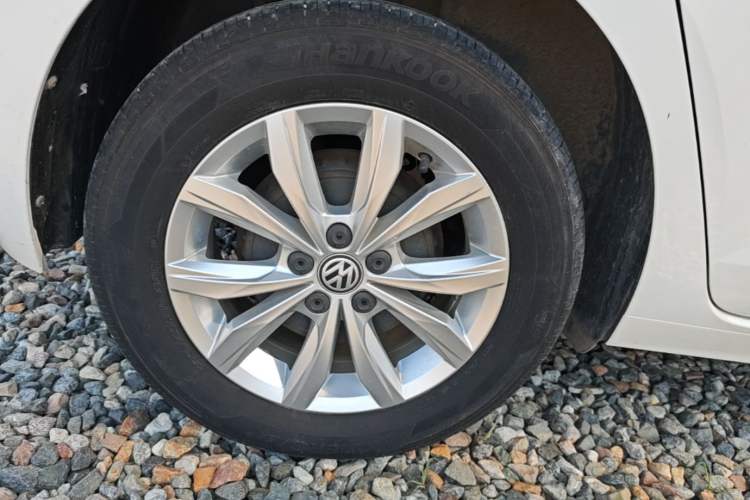 Used Volkswagen Polo 2019 Plus 1.5L Automatic Colorful Technology Edition Right Rear Wheel Hub