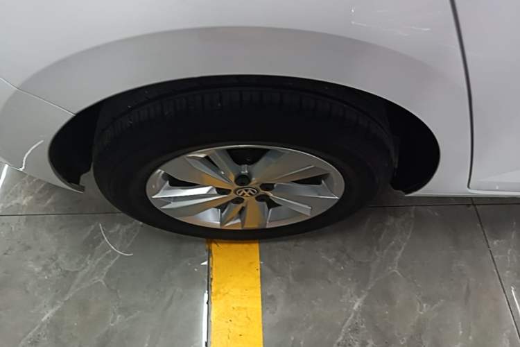 Used Volkswagen Polo 2019 Plus 1.5L Automatic Panoramic Enjoyment Edition Right Rear Wheel Hub