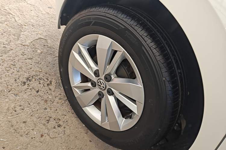 Used Volkswagen Polo 2019 Plus 1.5L Automatic Panoramic Enjoyment Edition Right Rear Wheel Hub