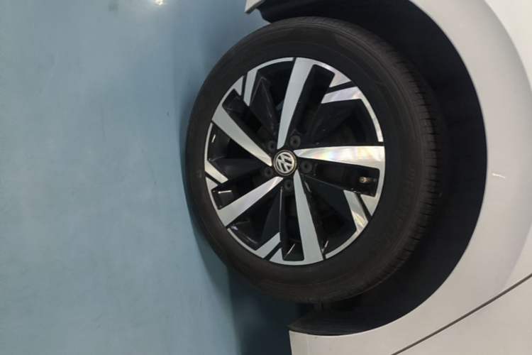 Used Volkswagen Polo 2019 Plus 1.5L Automatic Beats Trendy Cool Edition Right Rear Wheel Hub
