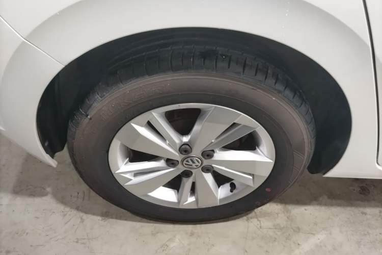Used Volkswagen Polo 2019 Plus 1.5L Automatic Panoramic Enjoyment Edition Right Rear Wheel Hub