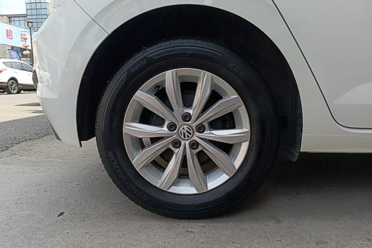 Used Volkswagen Polo 2019 Plus 1.5L Automatic Colorful Technology Edition Right Rear Wheel Hub
