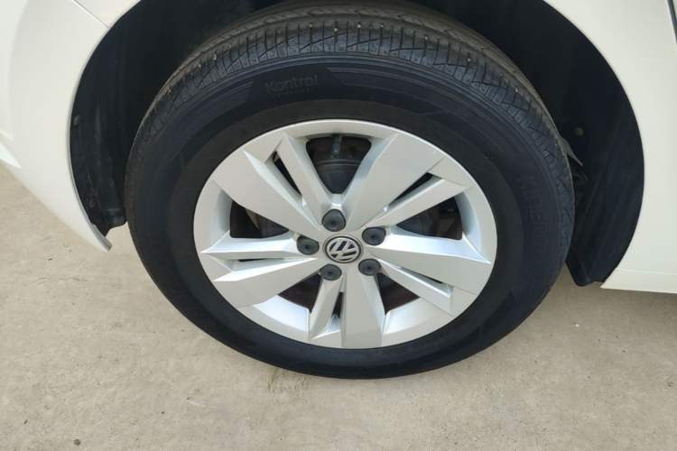 Used Volkswagen Polo 2019 Plus 1.5L Automatic Panoramic Enjoyment Edition Right Rear Wheel Hub