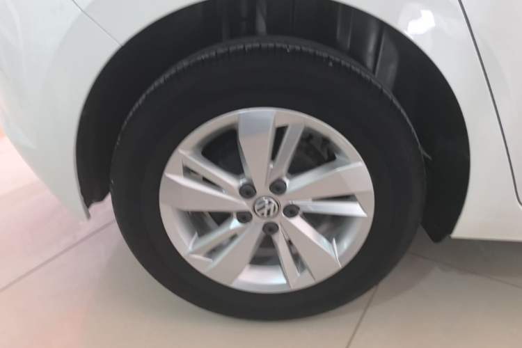 Used Volkswagen Polo 2019 Plus 1.5L Automatic Panoramic Enjoyment Edition Right Rear Wheel Hub