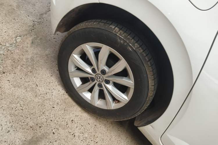 Used Volkswagen Polo 2019 Plus 1.5L Automatic Colorful Technology Edition Right Rear Wheel Hub