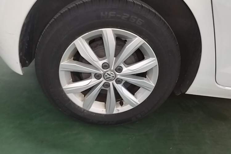 Used Volkswagen Polo 2019 Plus 1.5L Automatic Colorful Technology Edition Right Rear Wheel Hub