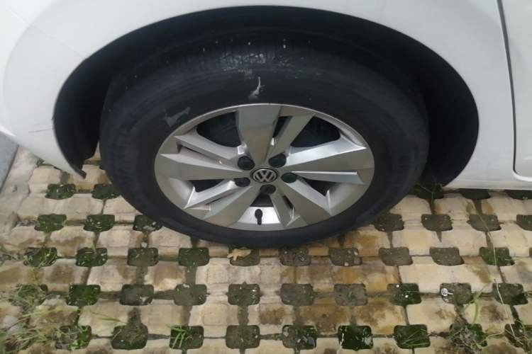 Used Volkswagen Polo 2019 Plus 1.5L Automatic Panoramic Enjoyment Edition Right Rear Wheel Hub