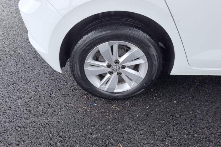 Used Volkswagen Polo 2019 Plus 1.5L Automatic Panoramic Enjoyment Edition Right Rear Wheel Hub