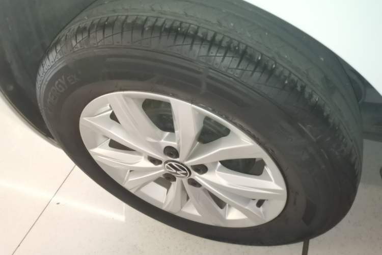 Used Volkswagen Polo 2019 Plus 1.5L Automatic Panoramic Enjoyment Edition Right Rear Wheel Hub