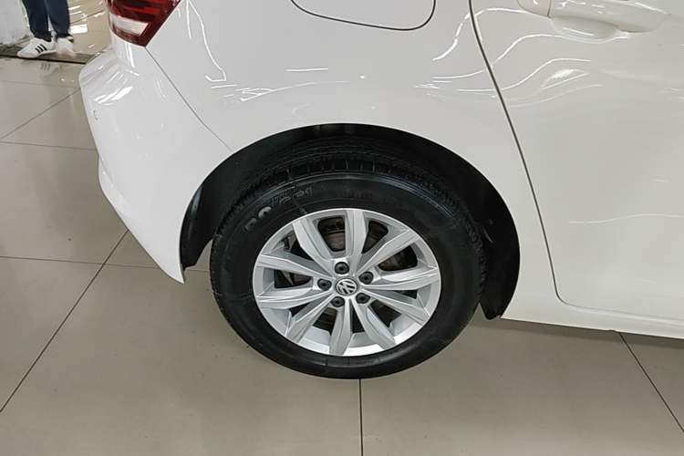 Used Volkswagen Polo 2019 Plus 1.5L Automatic Colorful Technology Edition Right Rear Wheel Hub