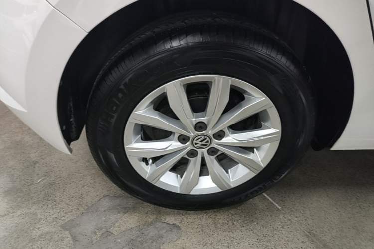 Used Volkswagen Polo 2019 Plus 1.5L Automatic Colorful Technology Edition Right Rear Wheel Hub