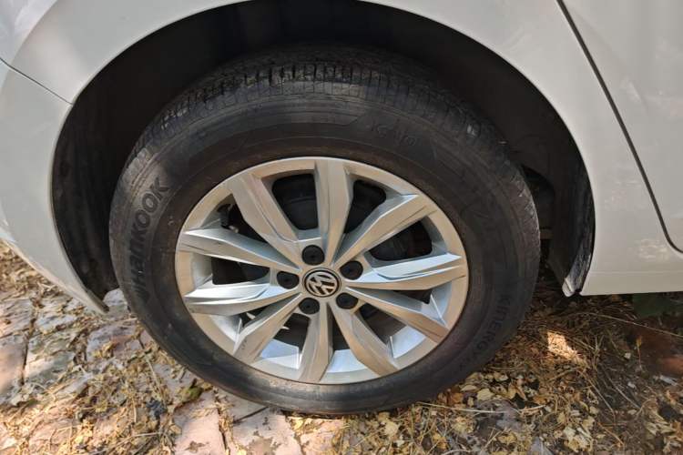 Used Volkswagen Polo 2019 Plus 1.5L Automatic Colorful Technology Edition Right Rear Wheel Hub