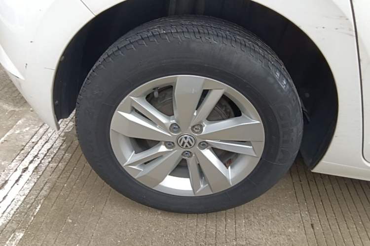 Used Volkswagen Polo 2019 Plus 1.5L Automatic Panoramic Enjoyment Edition Right Rear Wheel Hub