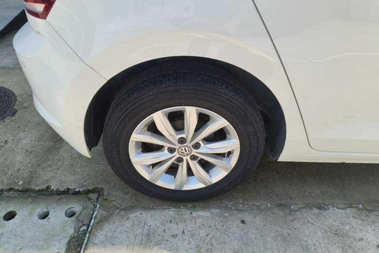 Used Volkswagen Polo 2019 Plus 1.5L Automatic Colorful Technology Edition Right Rear Wheel Hub