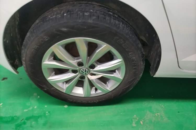 Used Volkswagen Polo 2019 Plus 1.5L Automatic Colorful Technology Edition Right Rear Wheel Hub