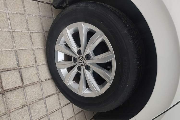 Used Volkswagen Polo 2019 Plus 1.5L Automatic Colorful Technology Edition Right Rear Wheel Hub