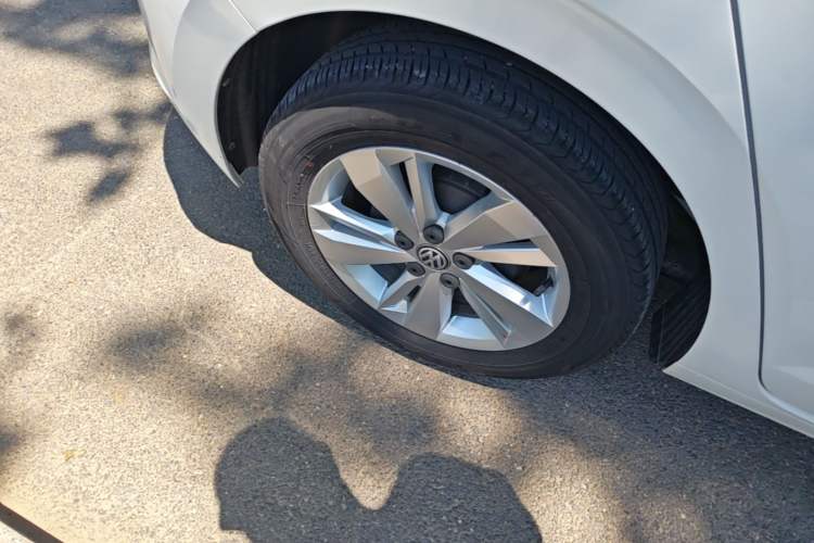 Used Volkswagen Polo 2019 Plus 1.5L Automatic Panoramic Enjoyment Edition Right Rear Wheel Hub